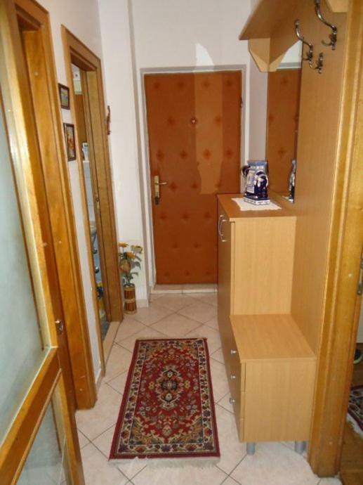 Apartman Roza أوميس المظهر الخارجي الصورة